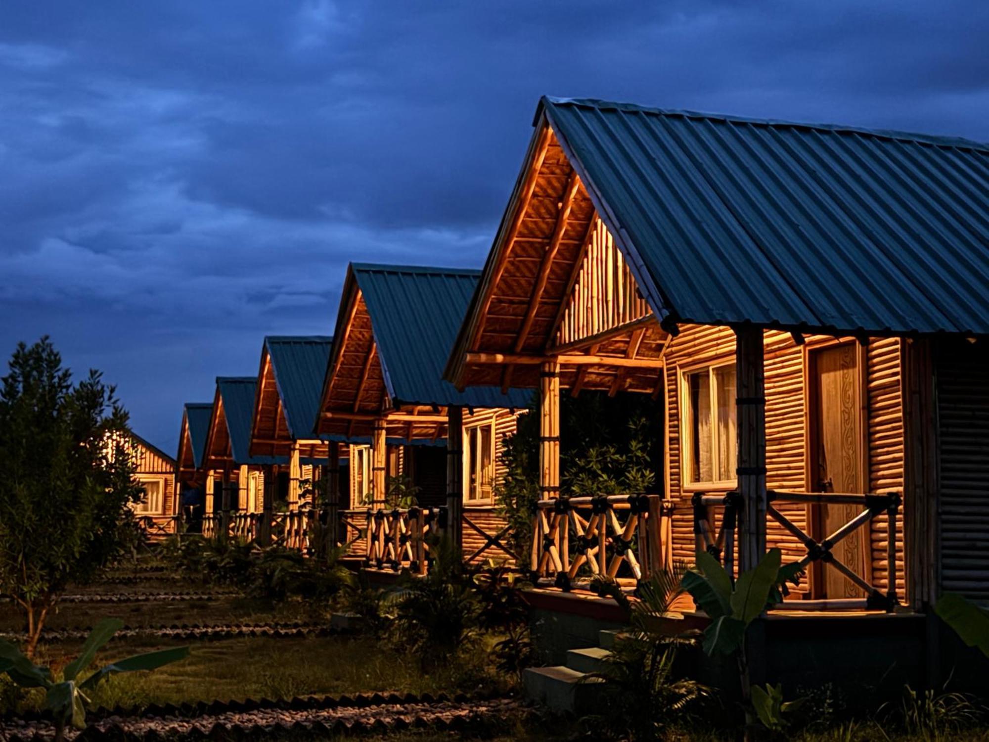 Mowgli'S Cafe Hampi & Guest House Luaran gambar