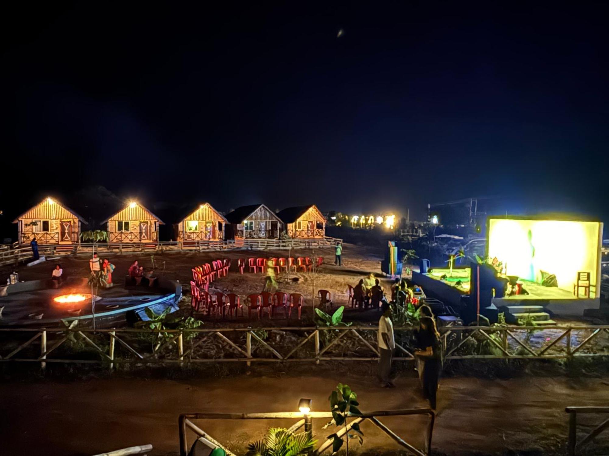 Mowgli'S Cafe Hampi & Guest House Luaran gambar